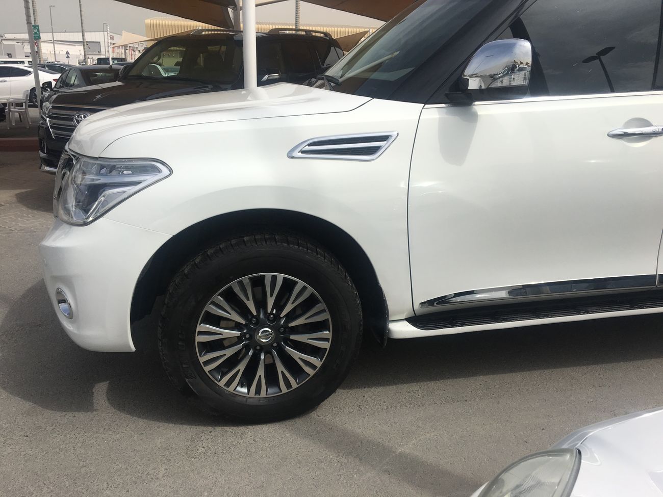 نيسان باترول نحن نقدم : * خدمات تمويل السيارات على البنوك * ضمان ممدد * خدمات التسجيل / التصدير