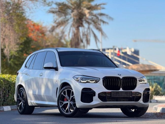 BMW X5 XDRIVE M50I — фото 1