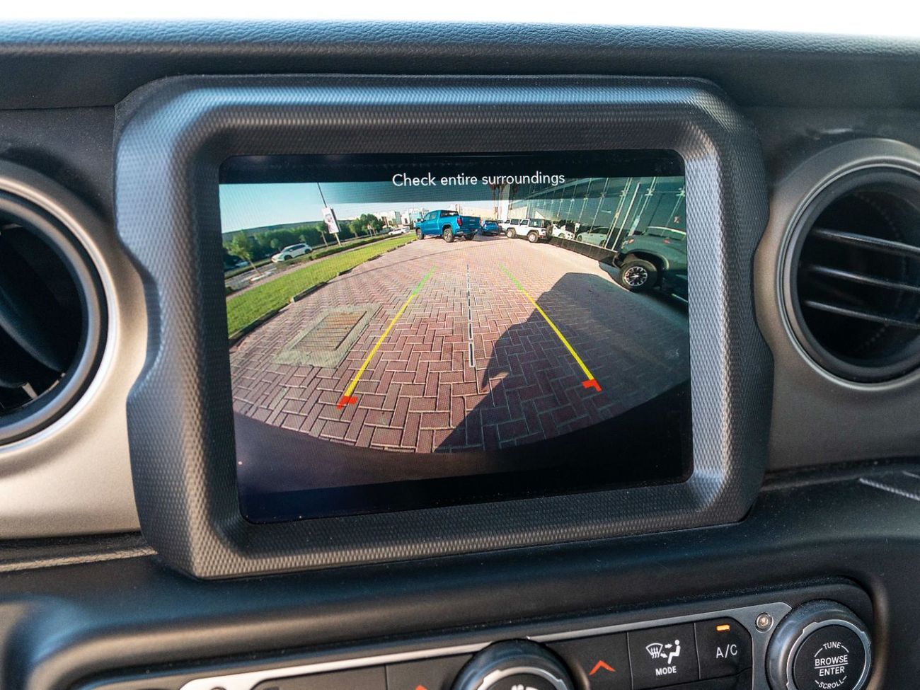 جيب رانجلر Unlimited Sport 3.6L A/T