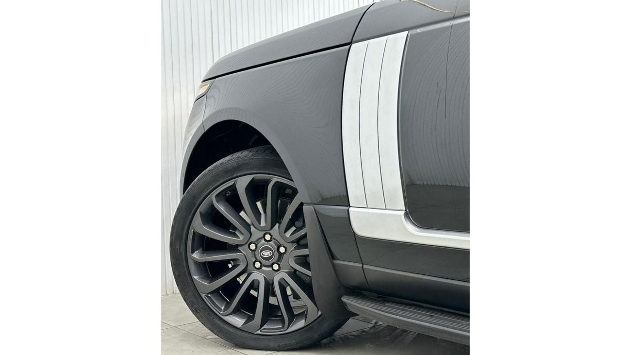 Land Rover Range Rover 2016 Range Rover Vogue SE V8 Supercharged, Full Range Rover Service History, GCC