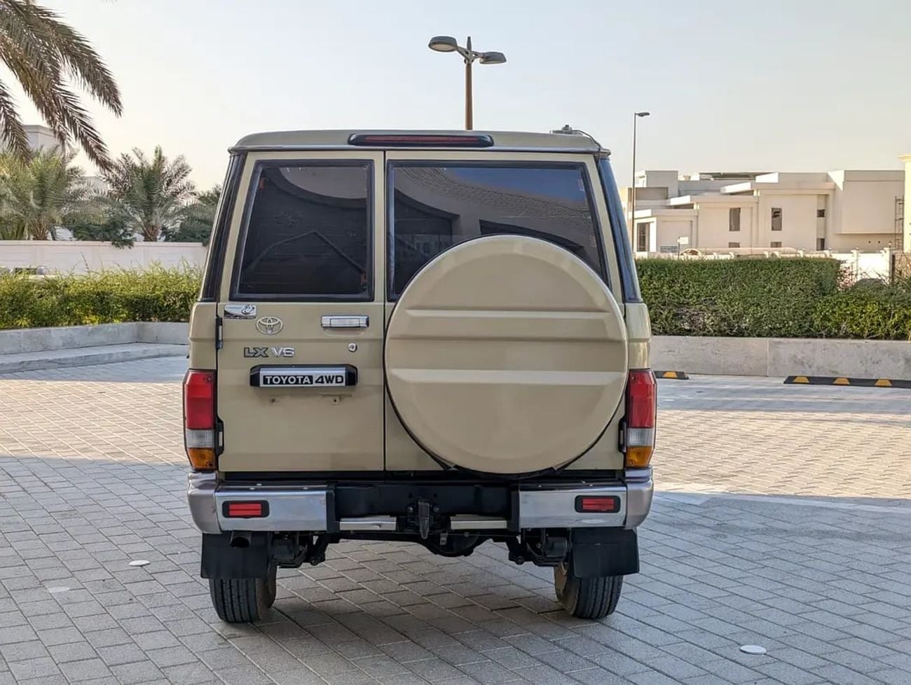 تويوتا لاند كروزر 70 LAND CRUISER 76 SERIES DIESEL GCC IN EXCELLENT CONDITION