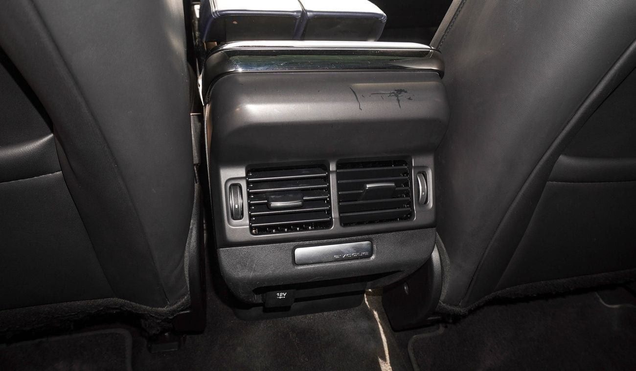 لاند روفر رانج روفر إيفوك P250  HSE