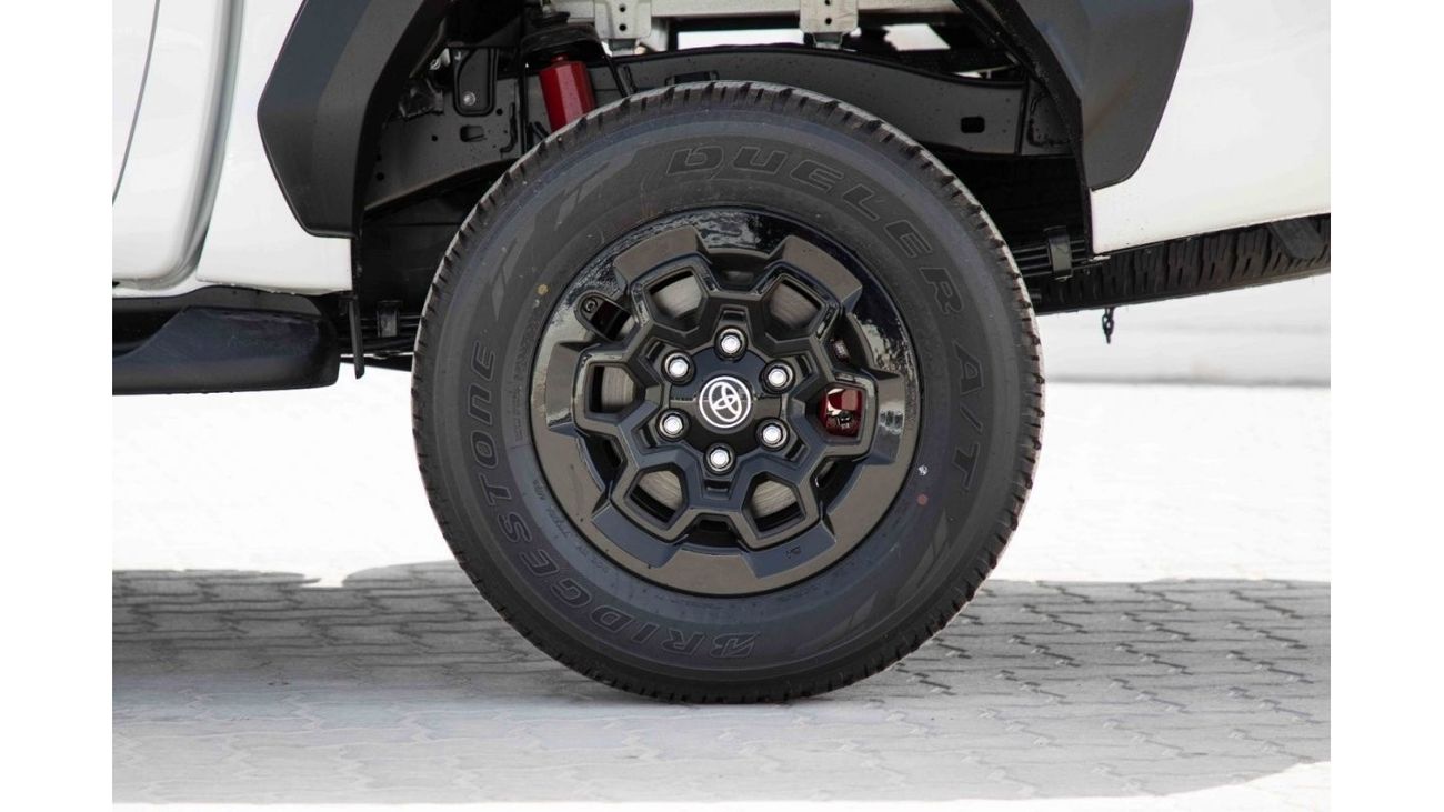 Toyota Hilux 2024 Toyota Hilux 4x4 DC 4.0 GR-S - Platinum White Pearl inside GRS