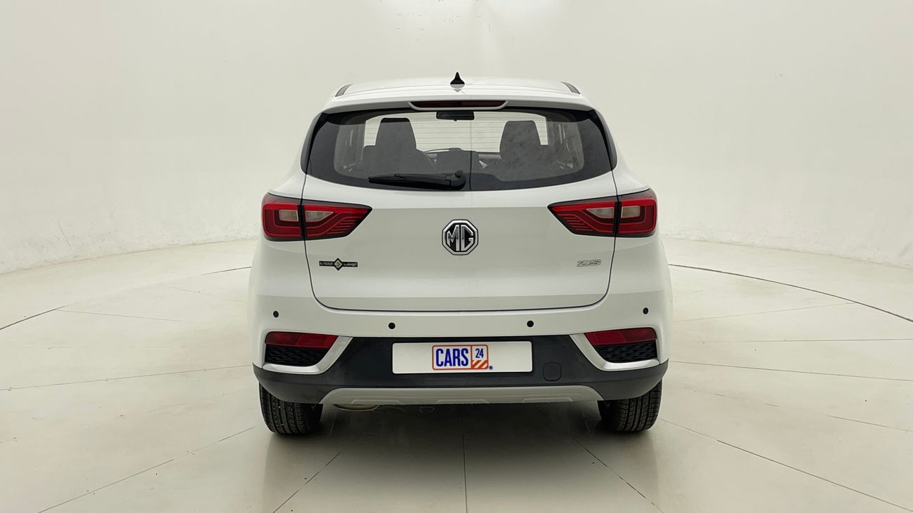 أم جي ZS STD 1.5 | بدون دفعة مقدمة | اختبار قيادة مجاني للمنزل