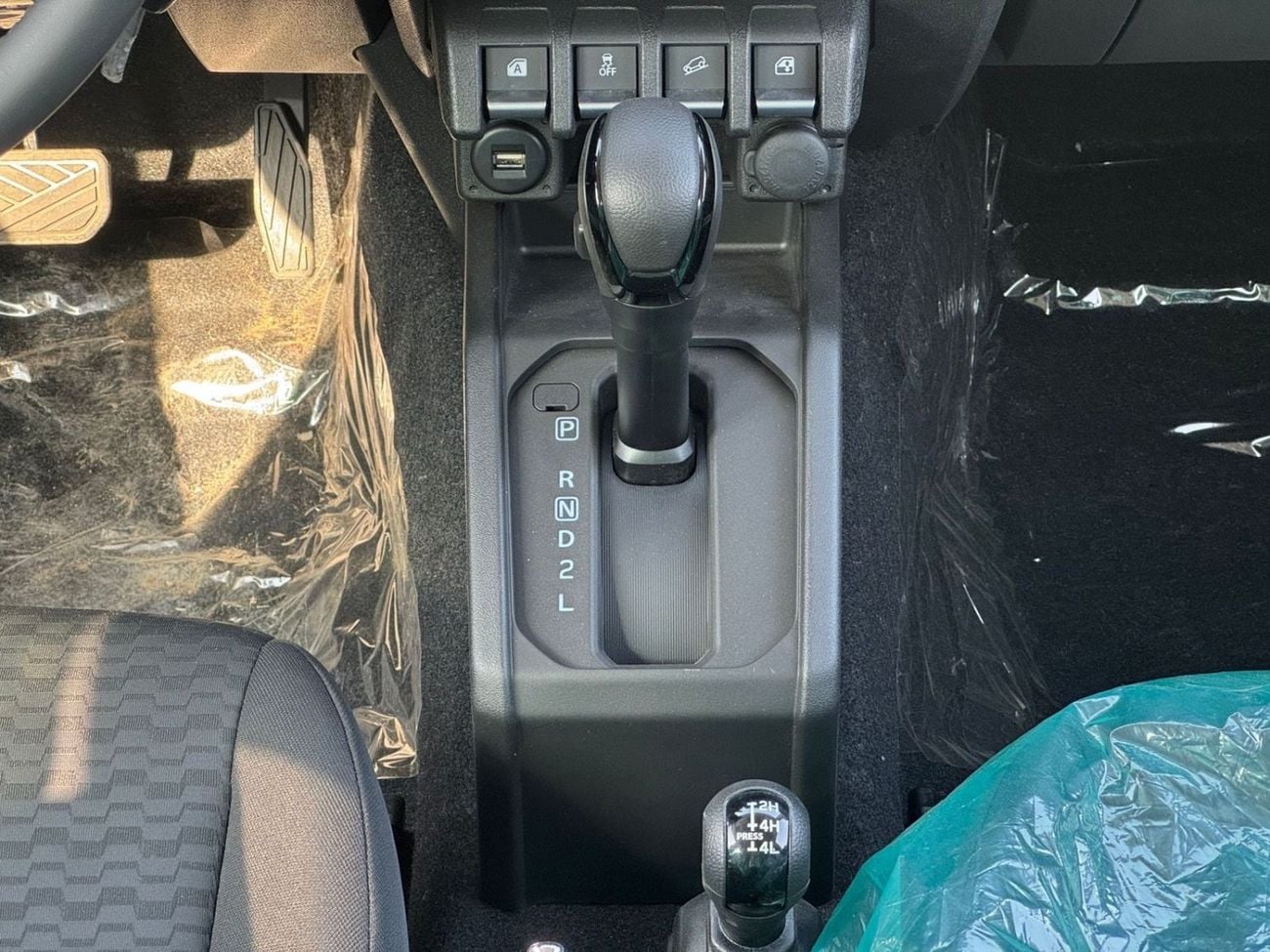 سوزوكي جيمني GLx 4 Door GCC brand New only Export