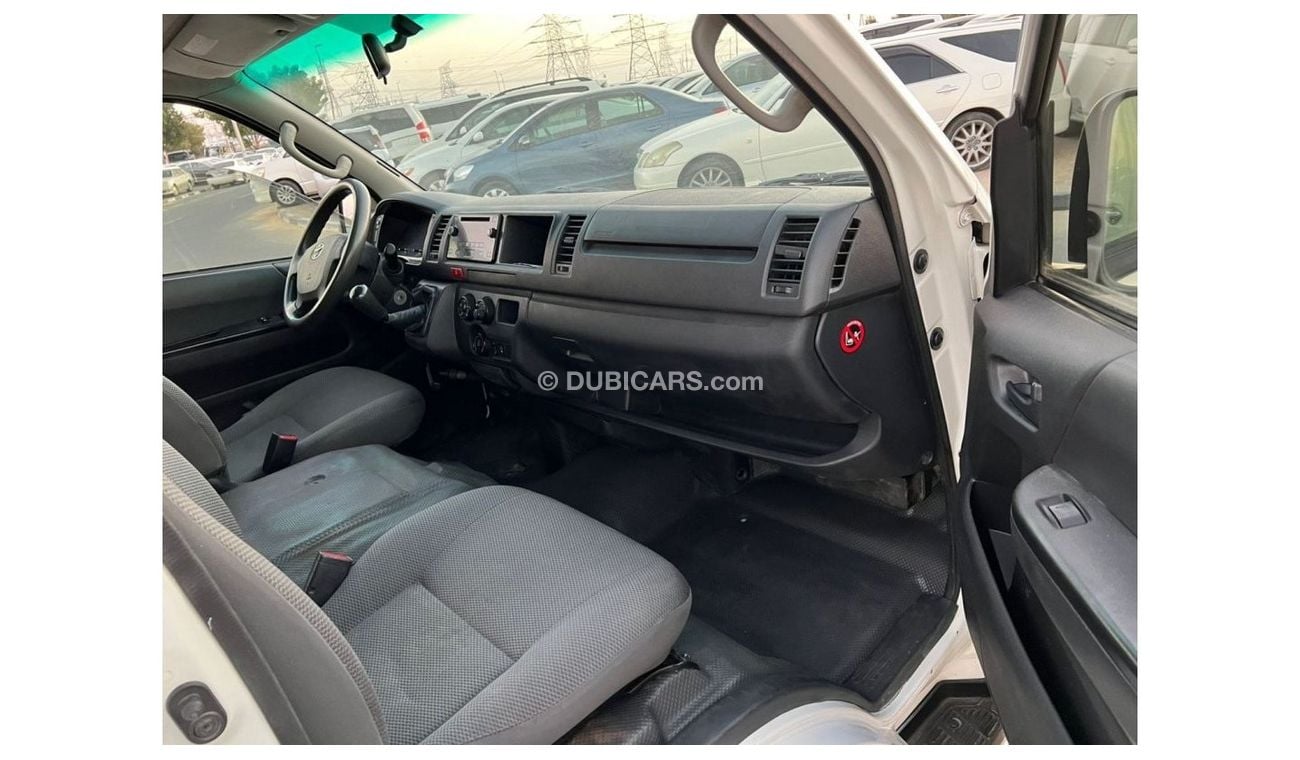 Toyota Hiace 2017 TOYOTA HIACE