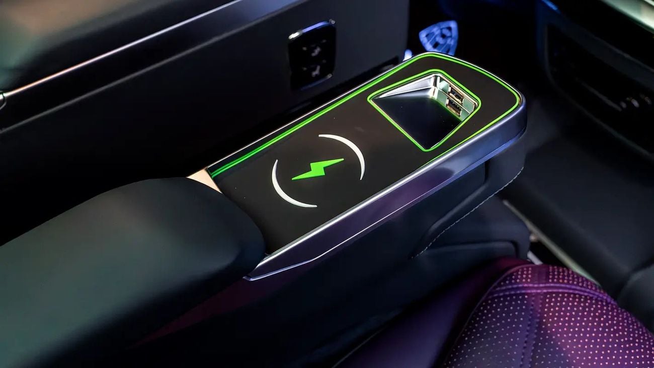 مرسيدس بنز فيتو Maybach Kit | Brand | VIP Exclusive Interior