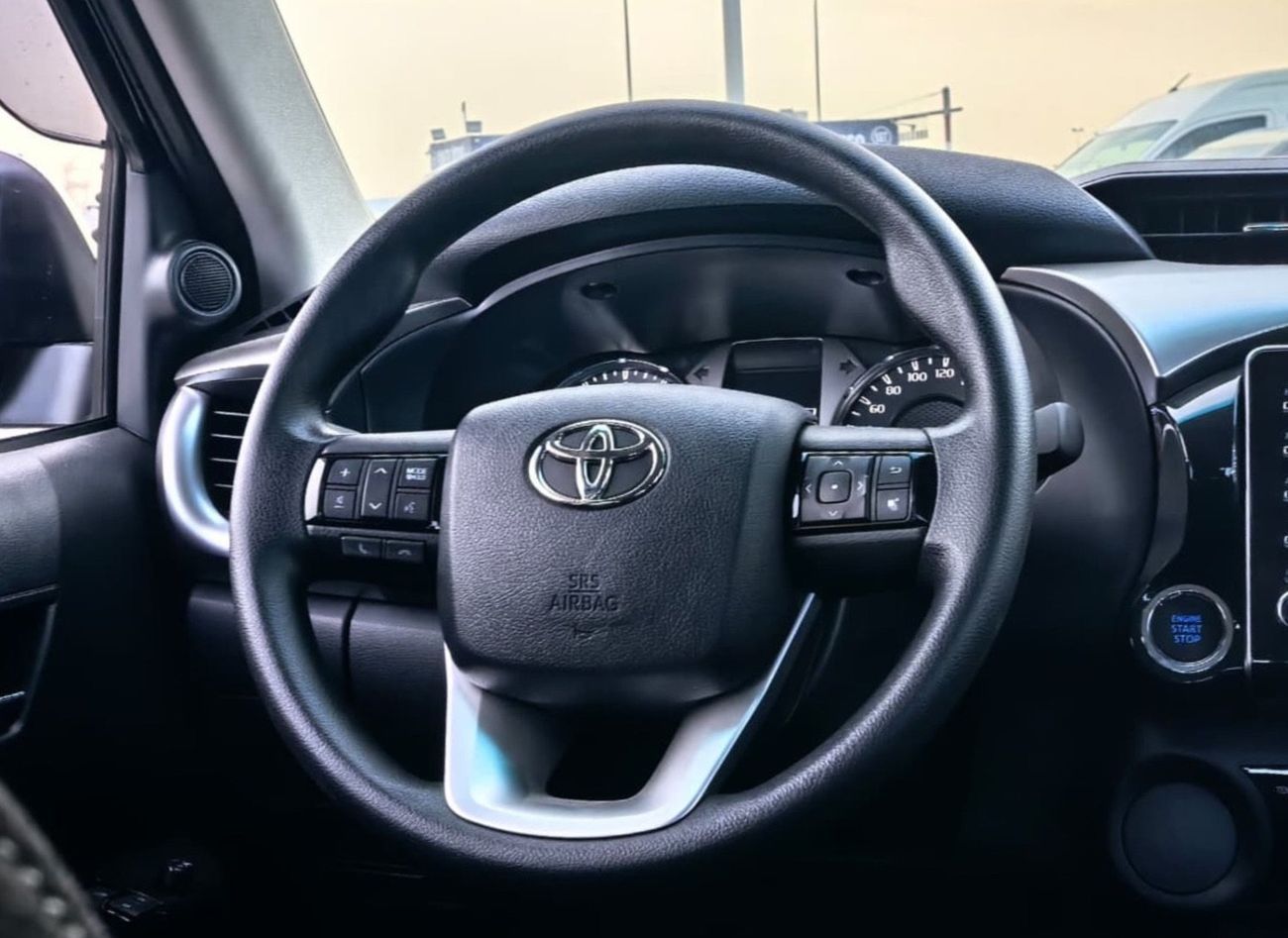 Toyota Hilux SGLX 2025 TOYOTA HILUX 2.7L PETROL MANUAL TRANSMISSION