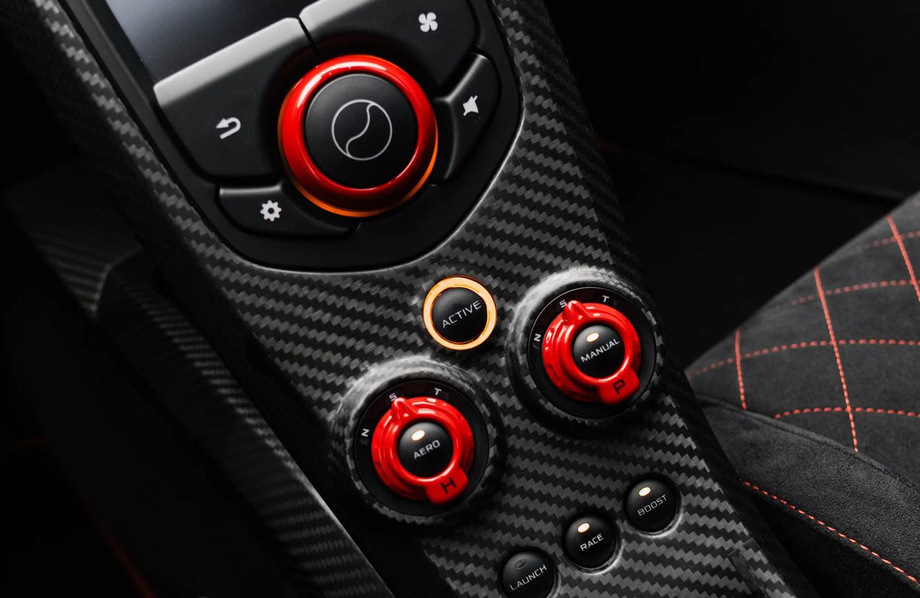 McLaren P1 3.8L V8 Twin-Turbocharged + Electric Motor