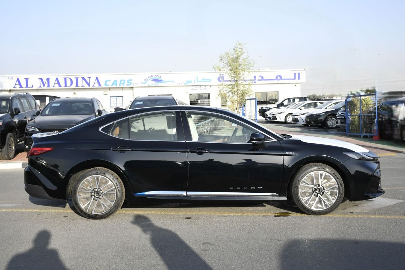 تويوتا كامري 2026 Toyota Camry 2.5L HEV Lumiere  Full Option