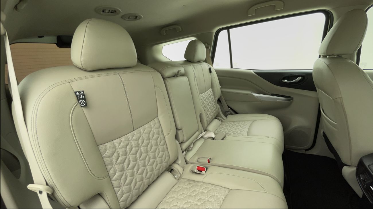 نيسان إكستيرا PLATINUM 2.5 | بدون دفعة مقدمة | اختبار القيادة في المنزل