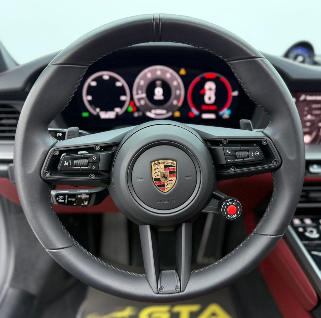 Porsche 911 2025 Porsche 911 Carrera, 2026 Porsche Warranty, 2029 Porsche Service Pack, Very Low Km, GCC