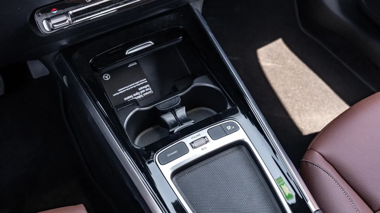 Mercedes-Benz GLB 200 2025 | MERCEDES GLB 200 DYNAMIC EDITION [ EXPORT ONLY ]