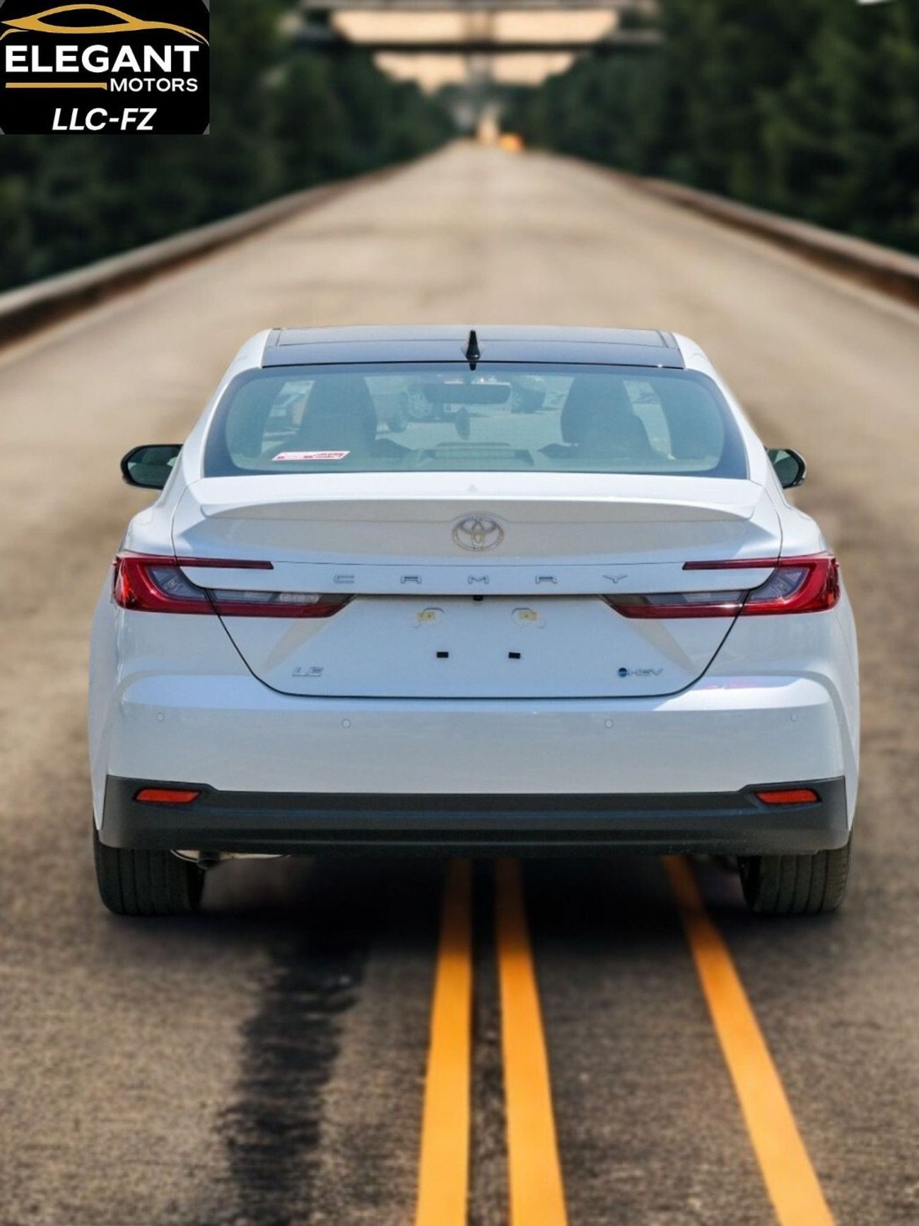 Toyota Camry CAMRY LE 2.5 hybrid