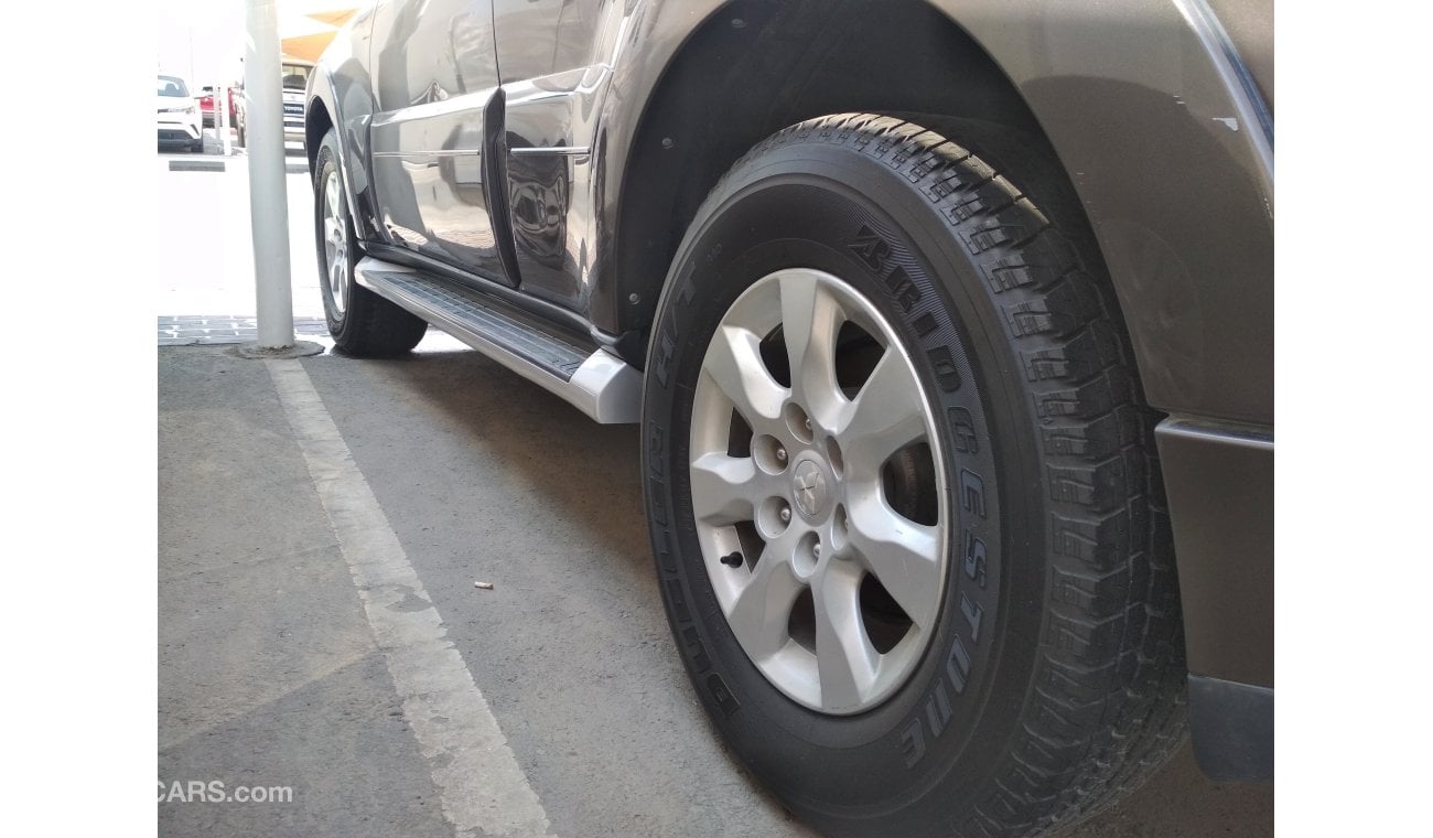 Mitsubishi Pajero BROWN  2014 GCC NUMBER 1 NO PAIN NO ACCIDENT PERFECT