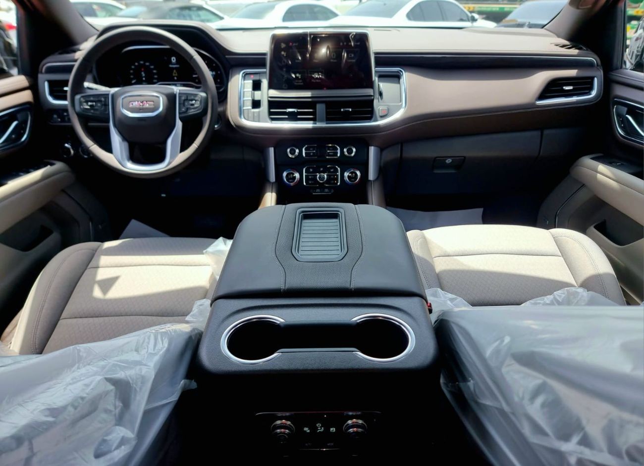 GMC Yukon SLT 5.3 L Under Warranty 2024 GCC