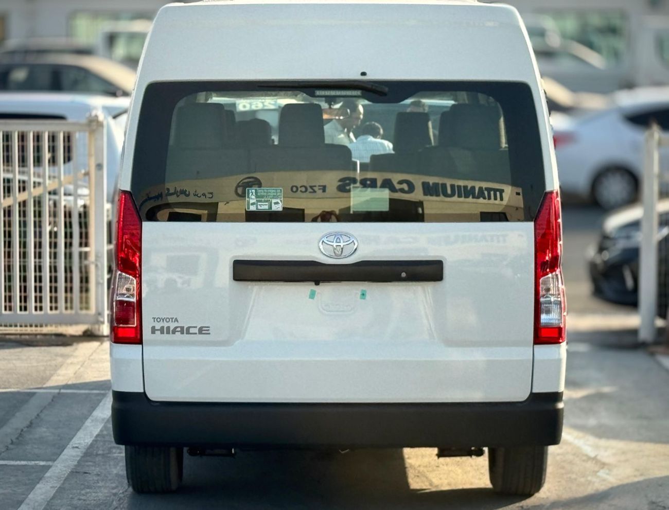 Toyota Hiace 2.8L Diesel Manual 13 seat 2026 Export Price @ 160,000 AED