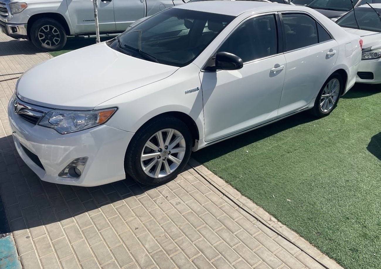 تويوتا كامري اعلي فئة هايبرد