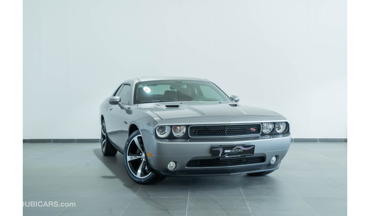 دودج تشالينجر 2014 Dodge Challenger R/T 5.7L V8 / Full Dodge Service History