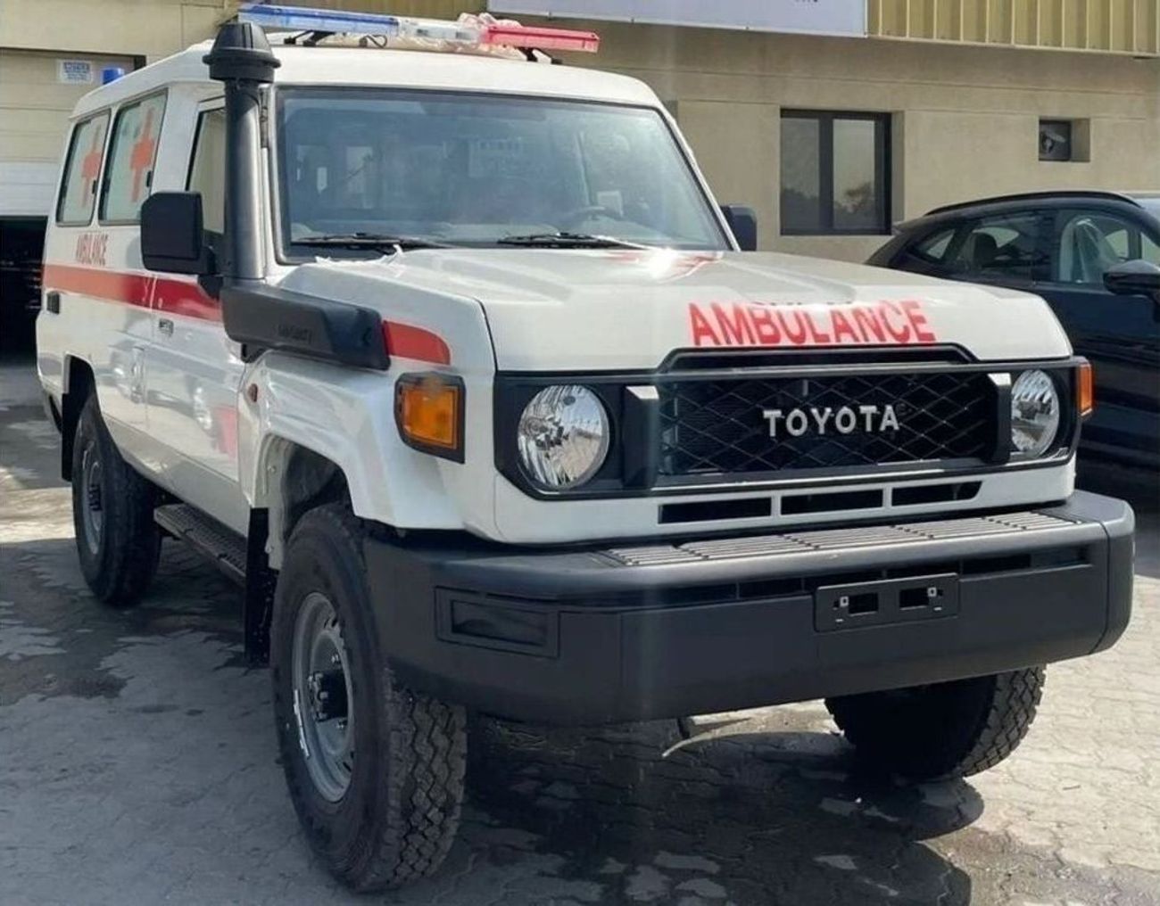 Toyota Land Cruiser 70 LAND CRUISER LC78 4.2L AMBULANCE