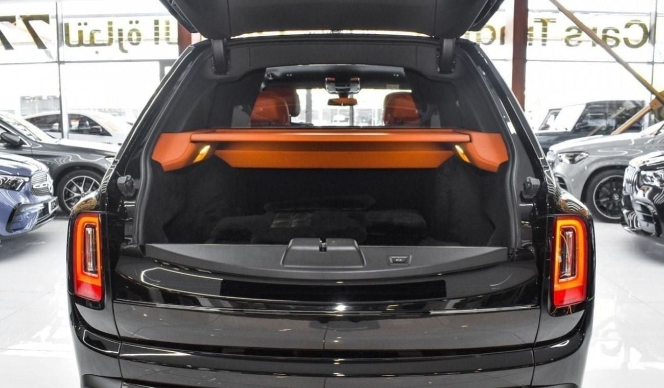 Rolls Royce Cullinan BLACK BADGE 2023 Rolls-Royce Cullinan | 6.75L Twin-Turbo V12 | 600 KM | European Specs