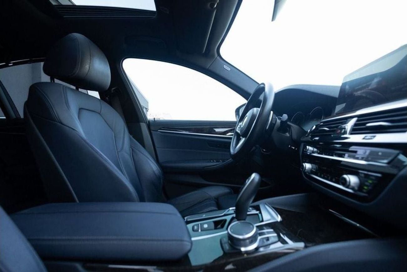 BMW 530i M Sport 2.0L BMW 530i M-Sport 2017 GCC under Warranty with Flexible Down-Payment.