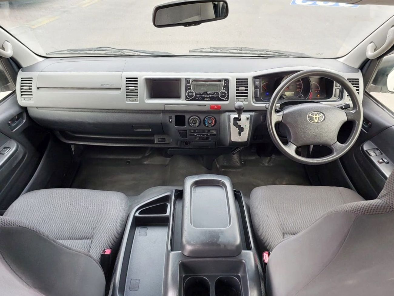 تويوتا هاياس TOYOTA HIACE COMMUTER VAN RHD 2012 MODEL 3.0 L DIESEL AUTOMATIC(PM14430)