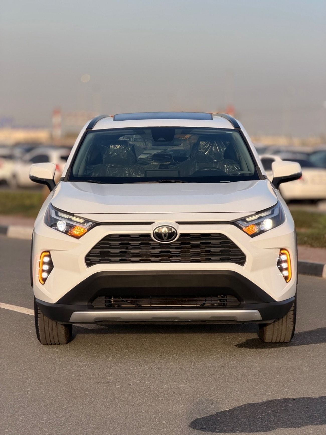 Toyota RAV4 XLE 2.5L Full Option