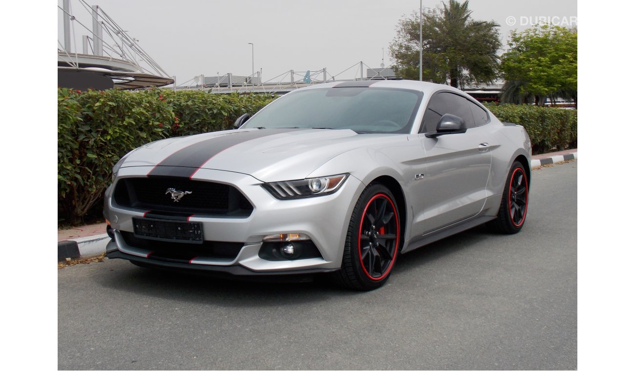 فورد موستانج Pre-Owned 2015 Ford Mustang 50Yrs Anniversary GT PREMIUM 0 km # A/T# Roush Exhaust System # GCC #