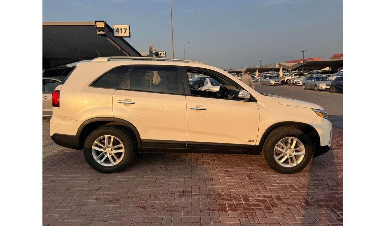 Kia Sorento Base 3.3L AWD