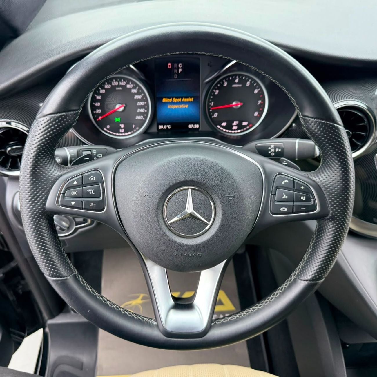 Mercedes Benz V 250 2022 Mercedes Benz V250 Falcon Edition, 2027 MB Service Pack, Full MB Service History, GCC