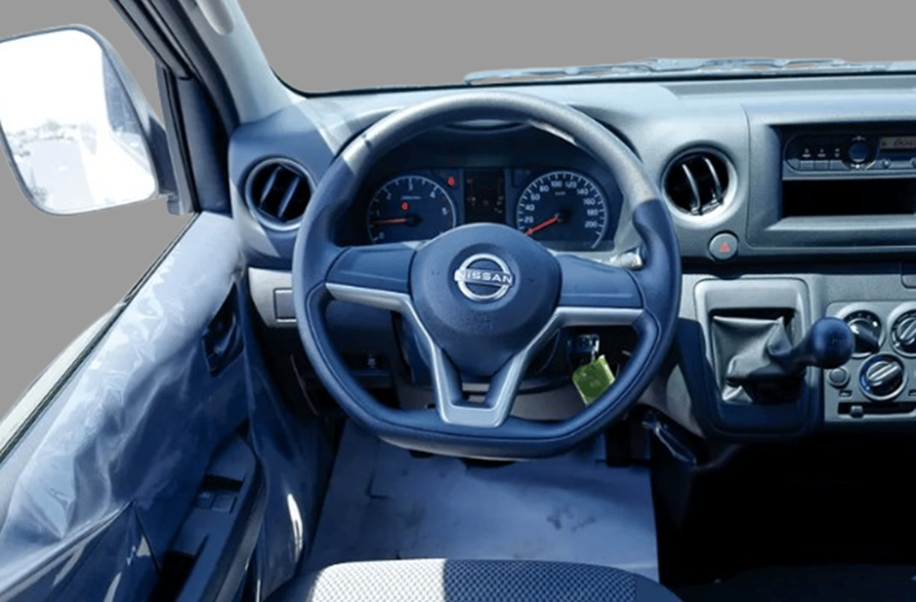 نيسان أورفان HIGH ROOF WIDE BODY ECTAI0039 – 2026 Nissan Urvan High Roof Passenger Van – 2.5L Diesel Manual – 15 Seater Wide Body – W