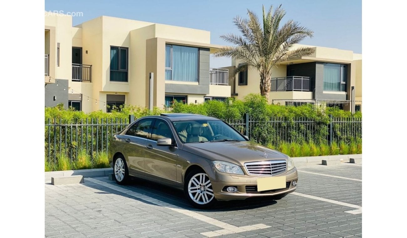 مرسيدس بنز C200 Mercedes - BENZ C200 KOMPRESSOR || GCC || Very Well Maintained