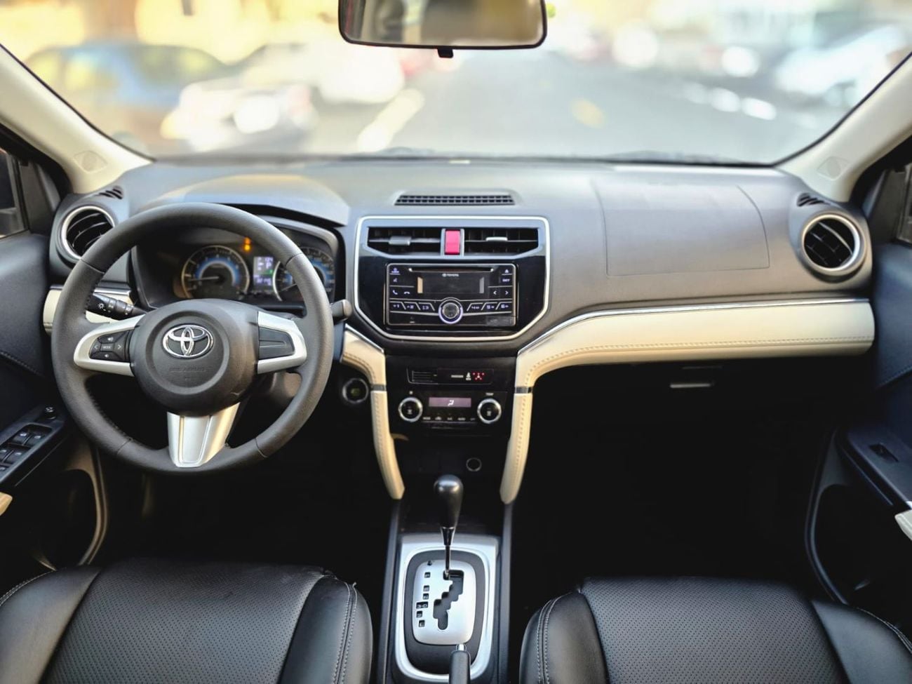 Toyota Rush 2019 | 1.5L PETROL | AT | LHD | PUSH START ENGINE | ALLOY WHEELS | LEATHER SEATS