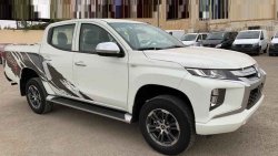 Mitsubishi L200 DC .4X4 .2.4 Petrol.2020