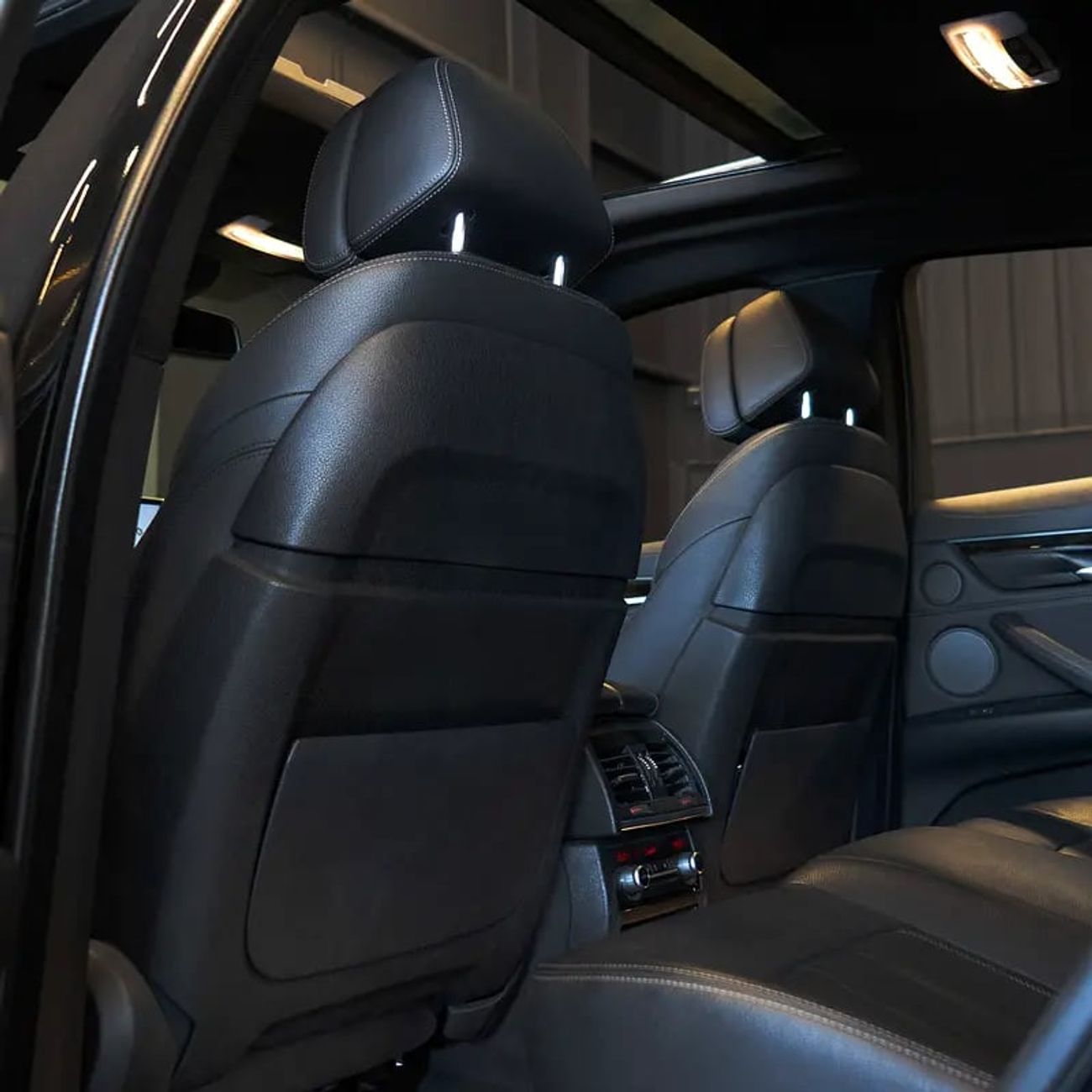 BMW X6 1,632 P.M • 0% Downpayment • xDrive35i M Sport • Clean Title • 1 Year Warranty