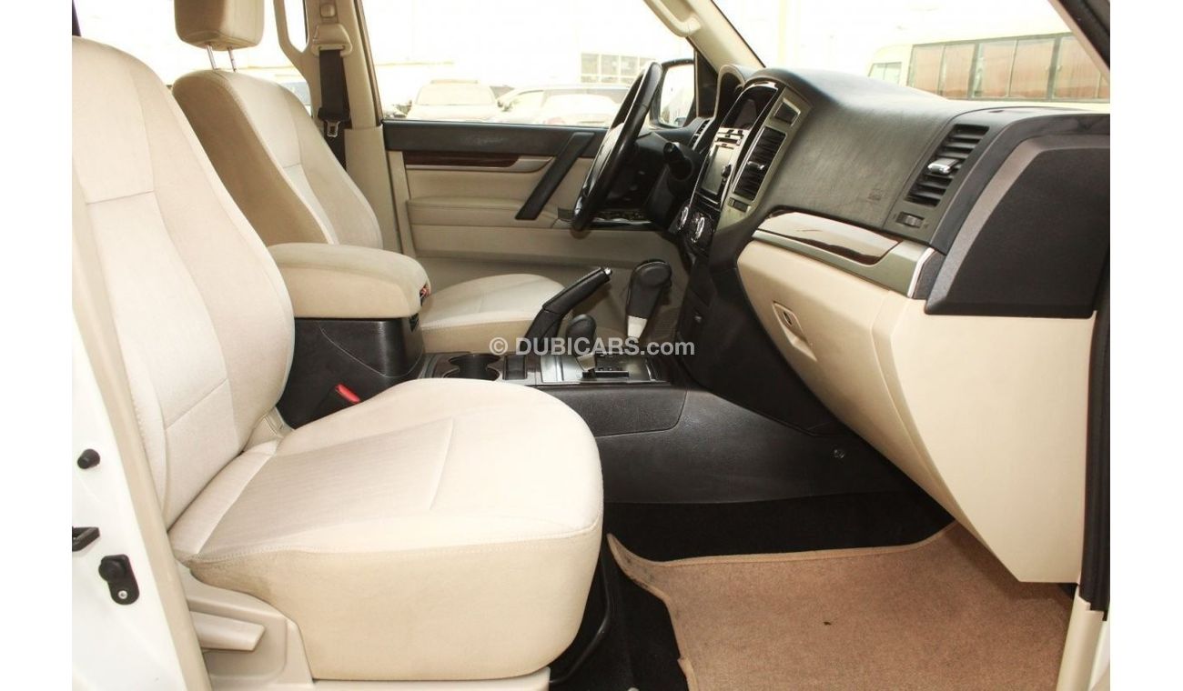 Mitsubishi Pajero GLS Mid Mitsubishi Pajero 2020 GCC, in excellent condition