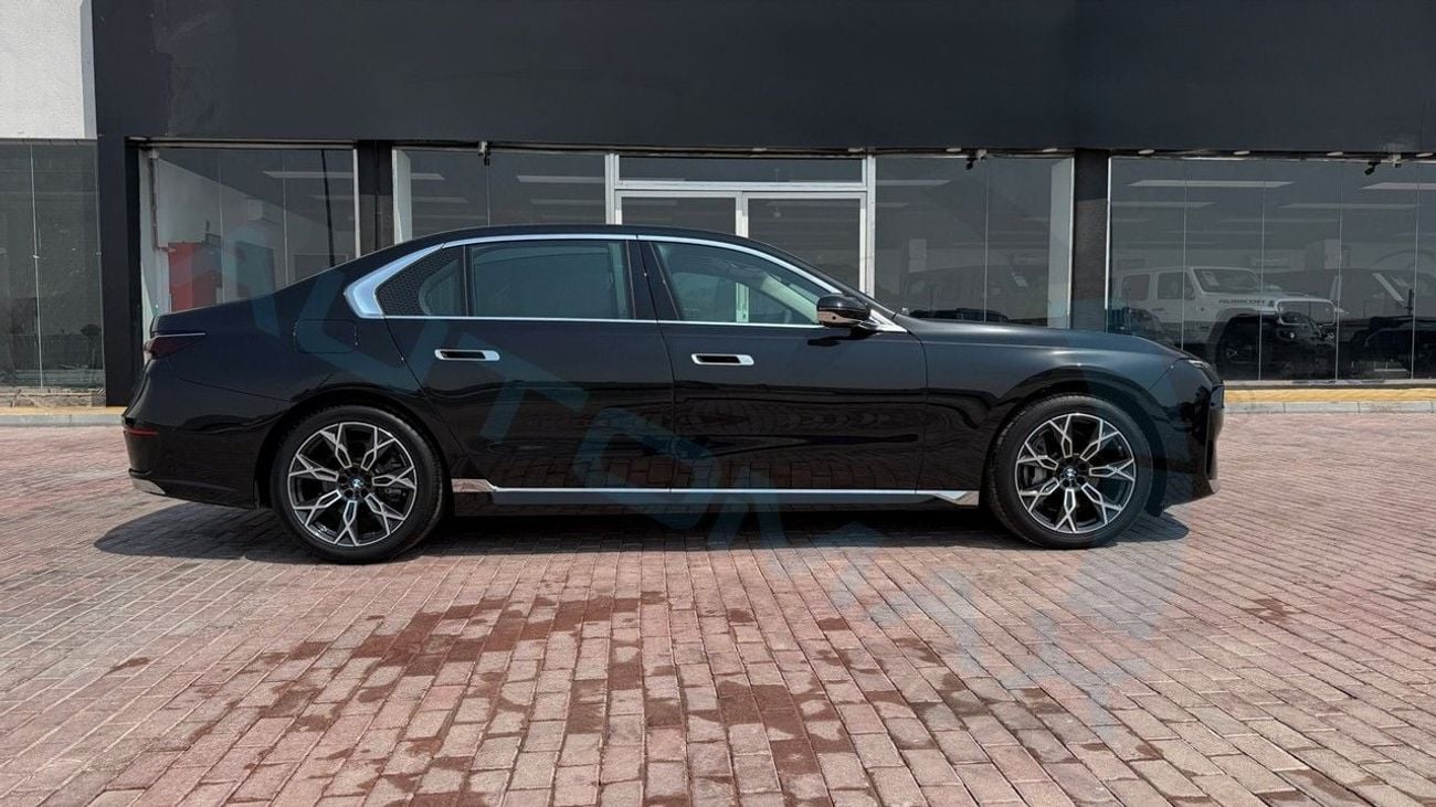 بي أم دبليو 740i ماستركلاس M SPORT PACKAGE 2026 (For Export , НА ЭКСПОРТ) 3.0TT RWD GCC  Без пробега