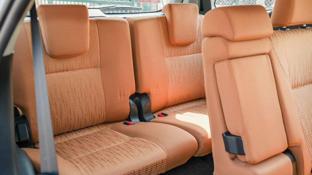 تويوتا فورتونر 2025 Toyota Fortuner GX 2.4L At Diesel (White)