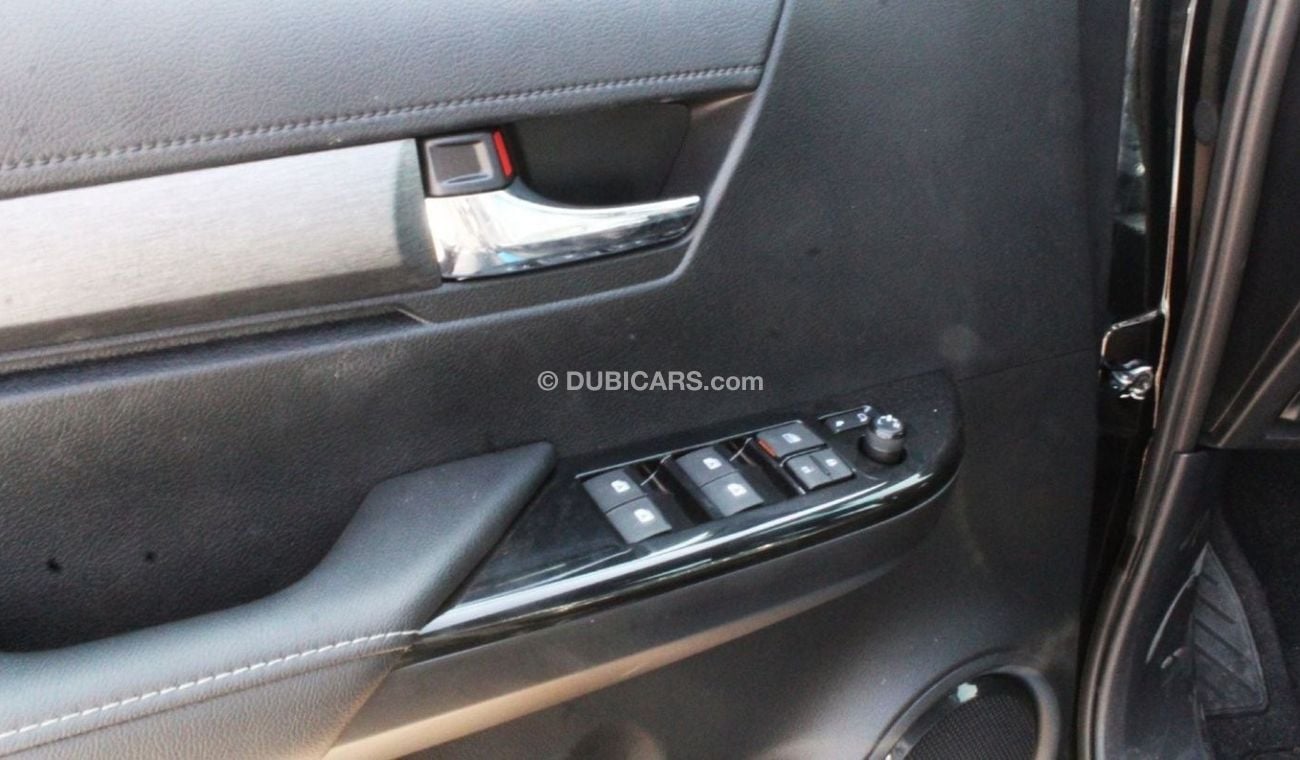 Toyota Hilux 4.0L P DC 4WD V6 AT