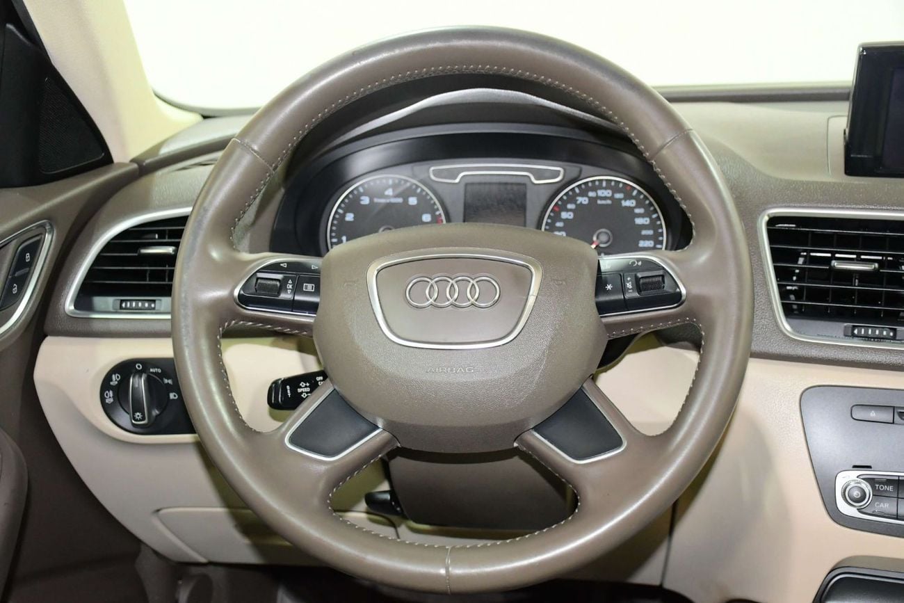 أودي Q3 40 TFSI S-لاين