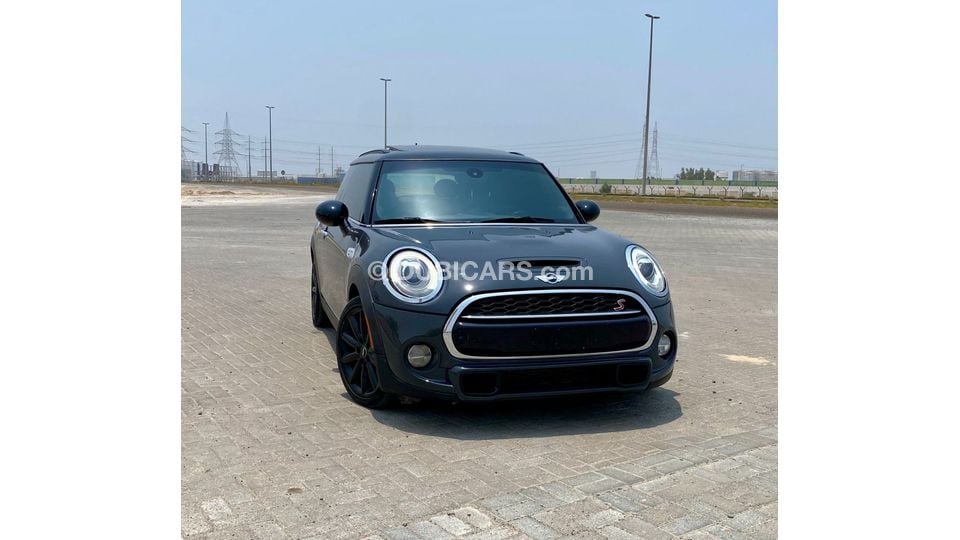 Used Mini Cooper S Coupé Good condition car 2018 for sale in Dubai 790448
