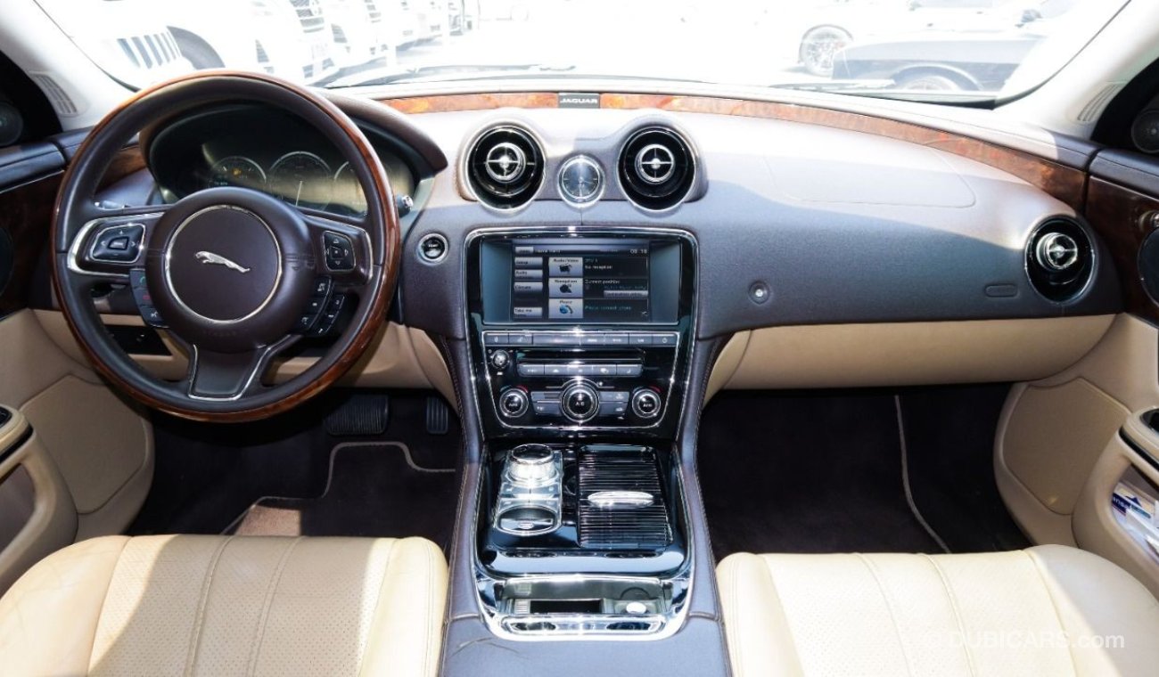 جاكوار XJ جاكوار اكس جي ال ٢٠١٥