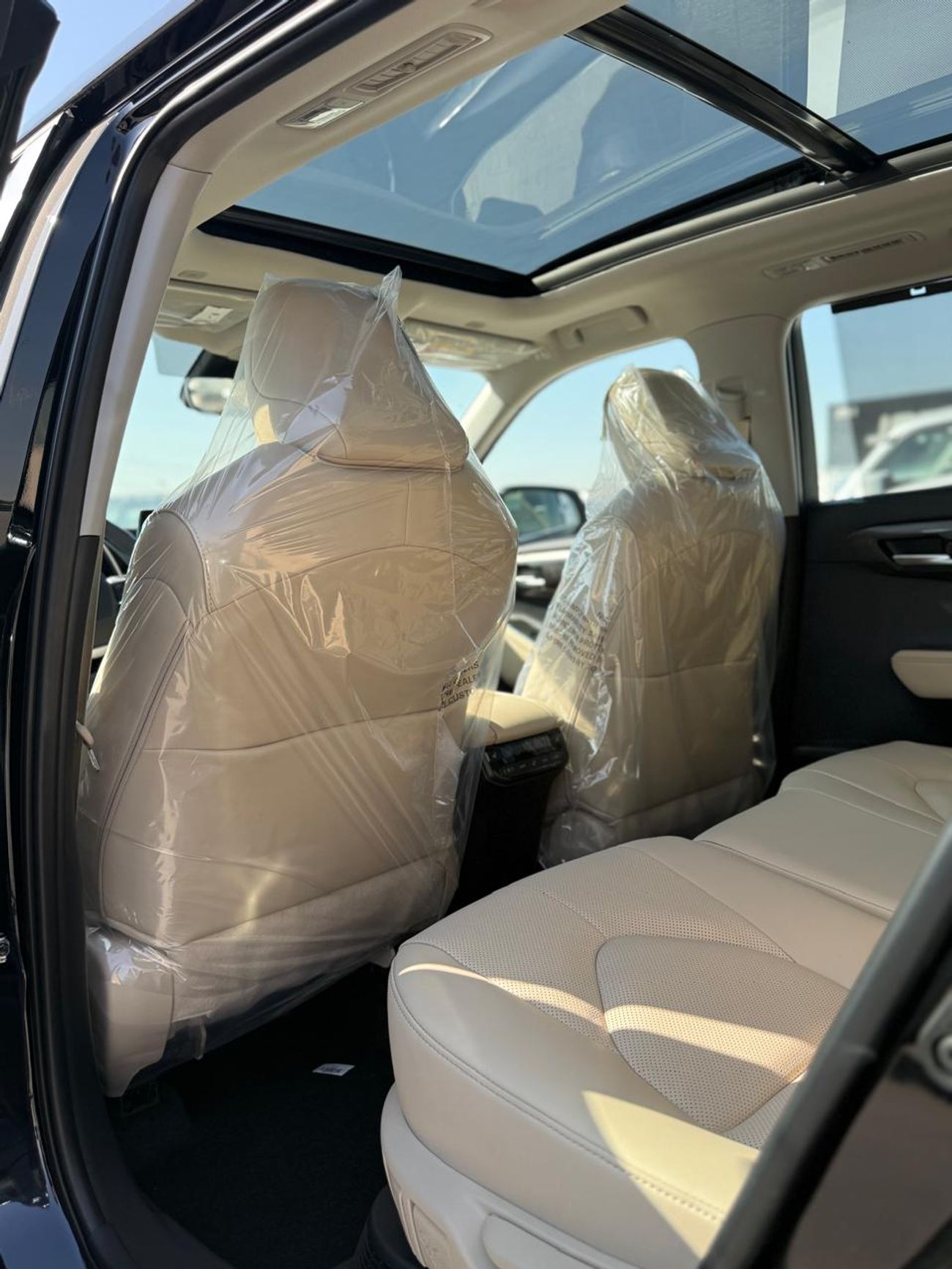 تويوتا هايلاندر TOYOTA HIGHLANDER , HEV , LIMITED 2.5L HYBRID 7 SEATS , 2025 MODEL