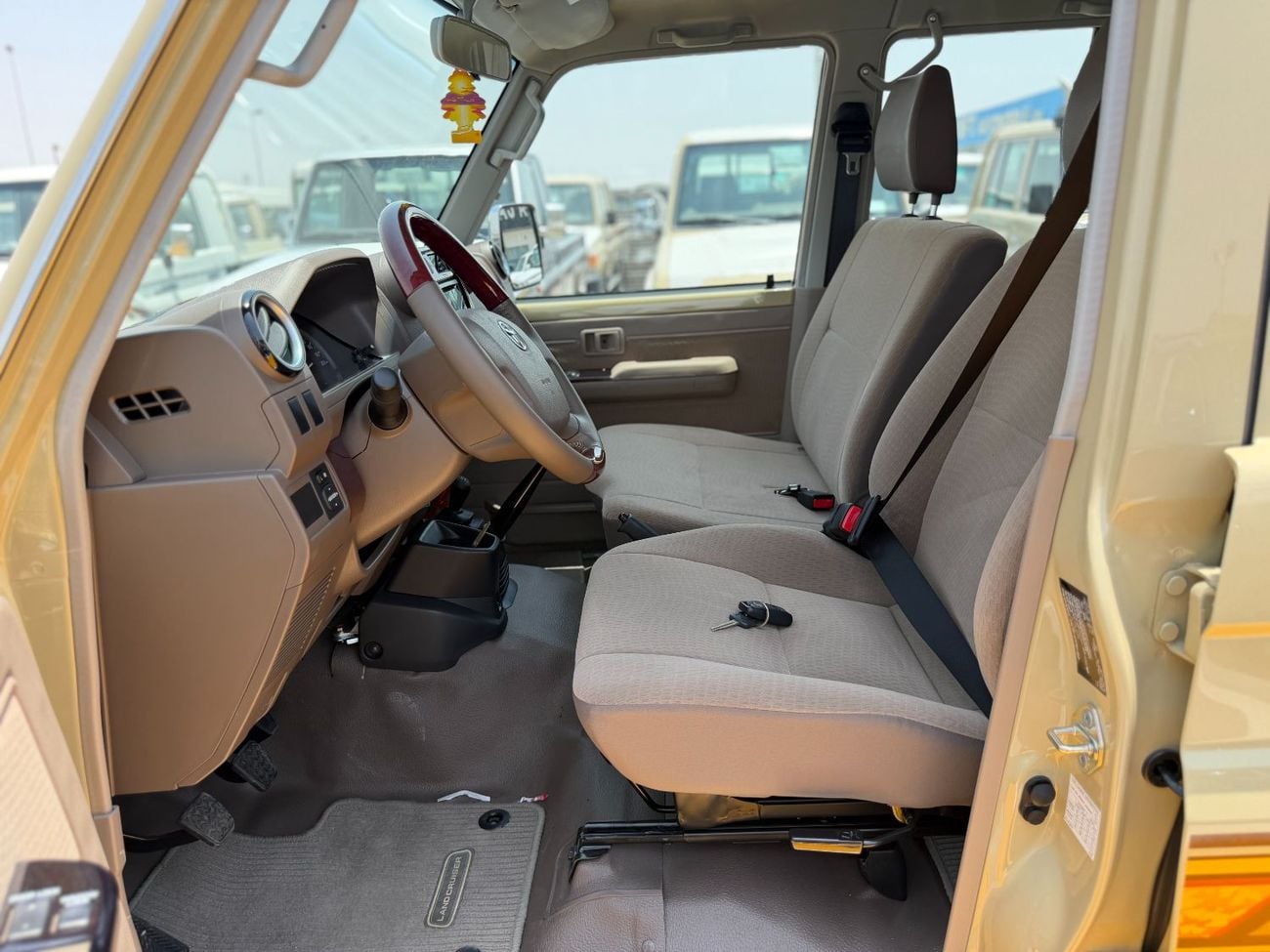 Toyota Land Cruiser 70 LC79 GXR