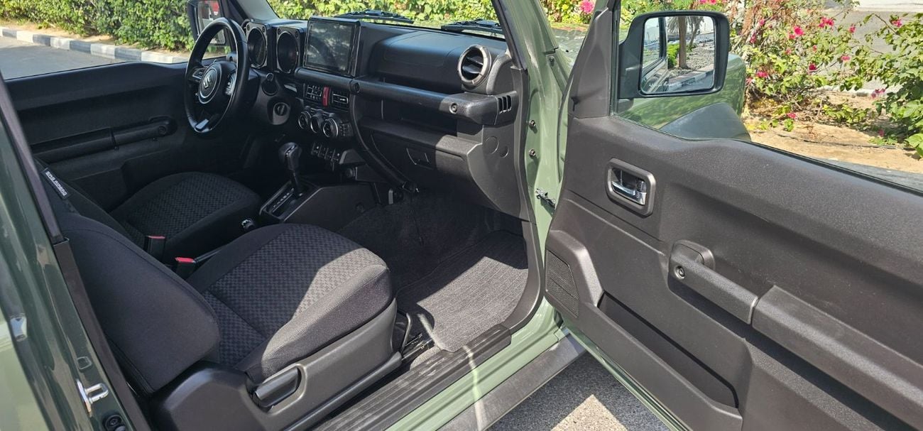 سوزوكي جيمني 1.5L GLX (A/T)