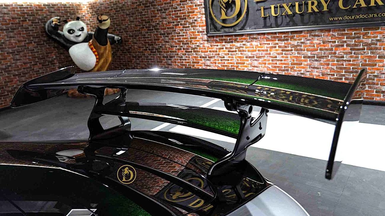 Mercedes-Benz AMG GT BLACK SERIES | LIMITED OFFER | LIMITED-EDITION | AMG EXTERIOR CARBON PACKAGE