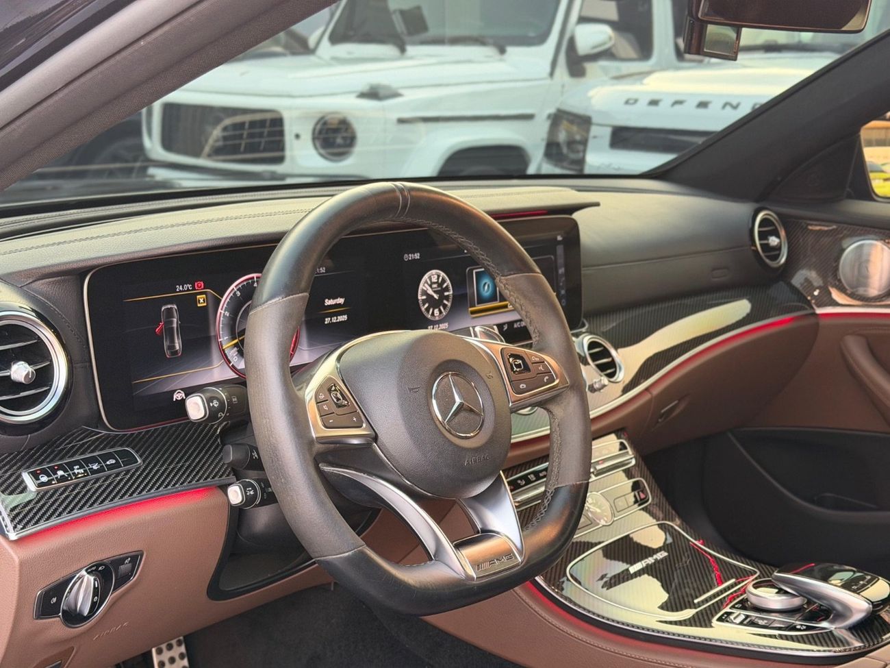 مرسيدس بنز E 63 AMG Std 5.5L