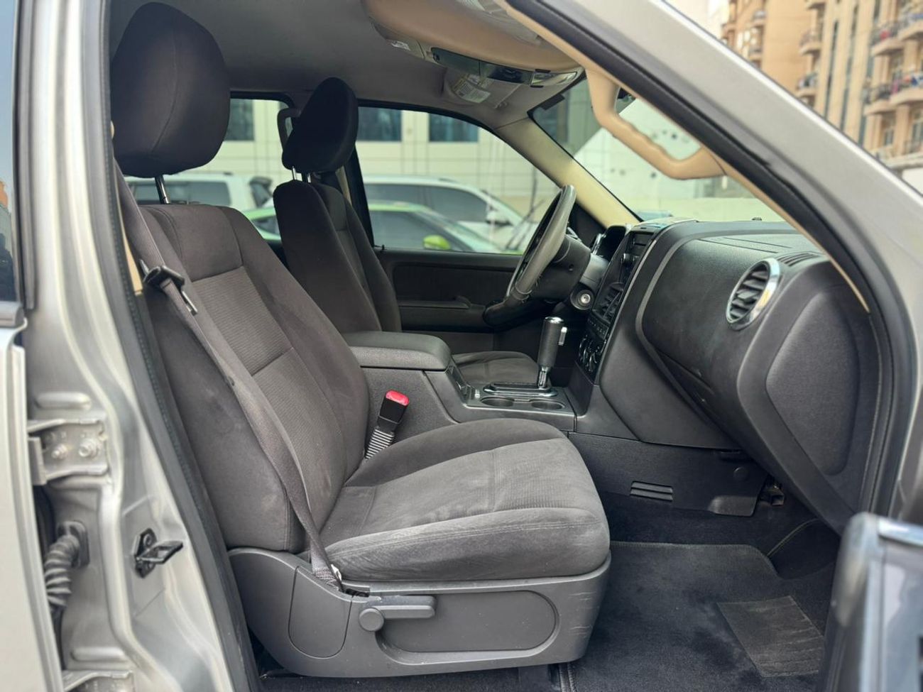 Ford Explorer FORD EXPLORER XLT 2010 - V6 4WD - WELL MENTAINED