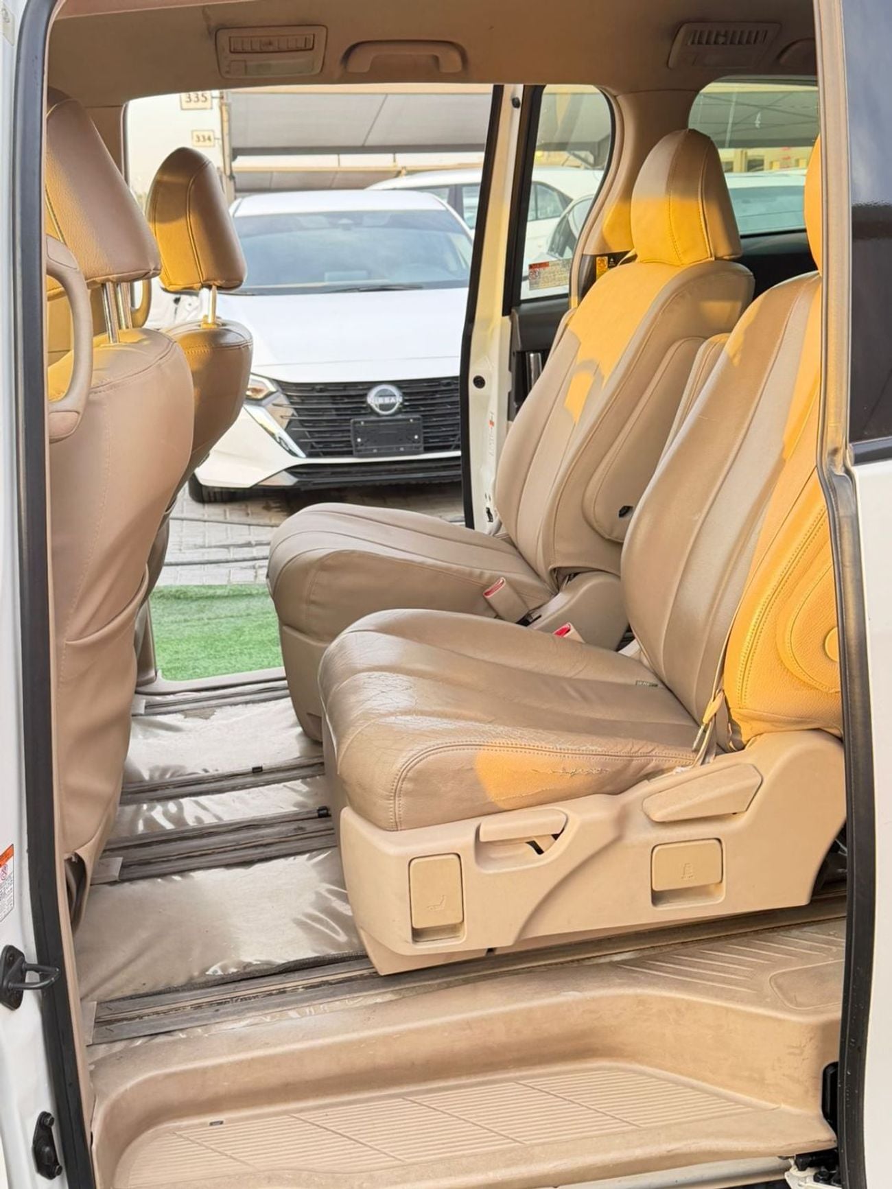 Toyota Previa No.1, 7 seats,Gcc